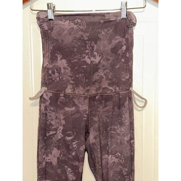 Lululemon Reversible HugโYour Core Super High Rise Tight 28" Sz 6 - Picture 10 of 16